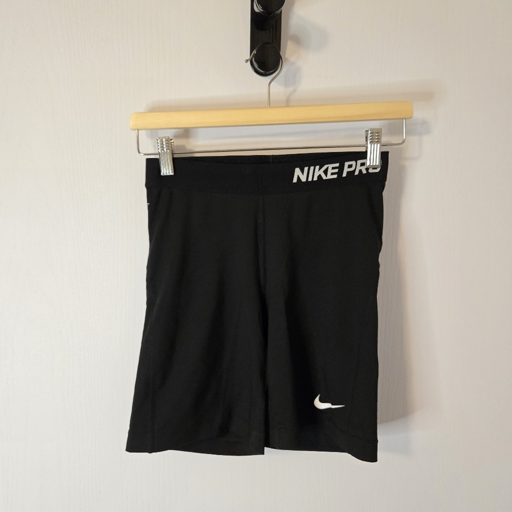 Nike biker shorts - size S